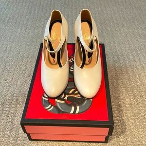 Gucci Malaga White Mystic White Learther Upper Heals Size 37 Brand New with Tag